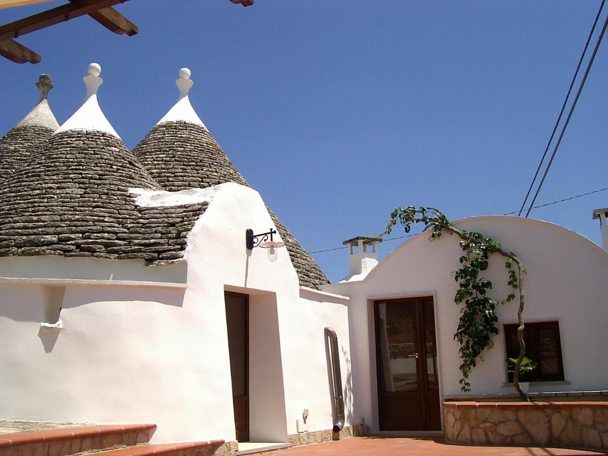 マルティナ・フランカ Trullo Il Corbezzoloヴィラ エクステリア 写真