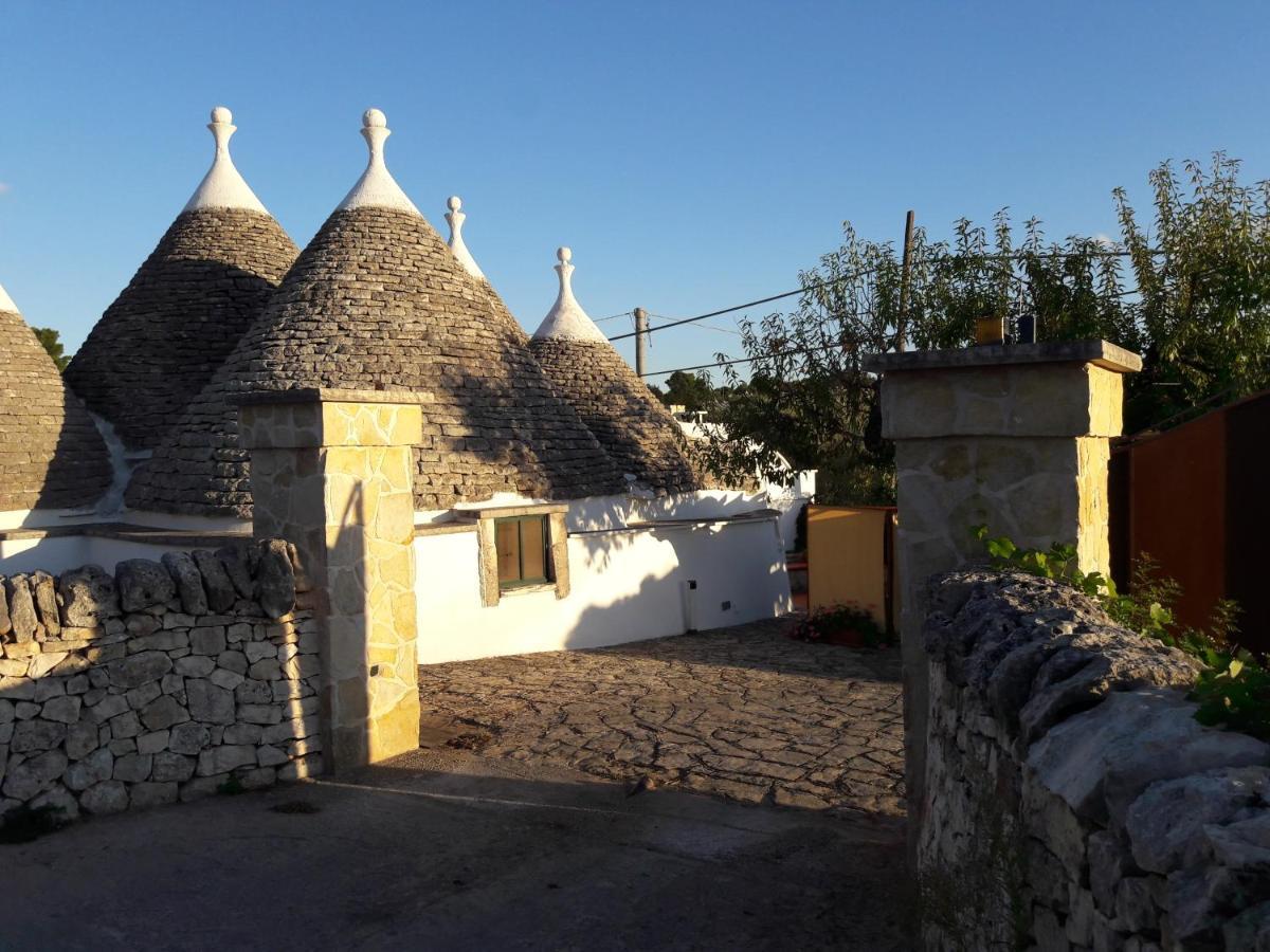 マルティナ・フランカ Trullo Il Corbezzoloヴィラ エクステリア 写真